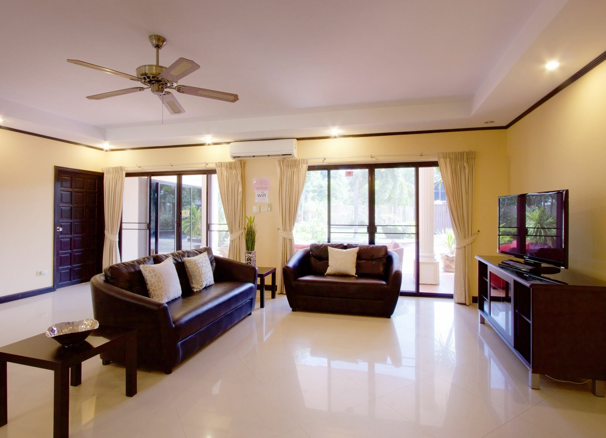 Pattaya Holiday Villas Bang Lamung Exterior photo
